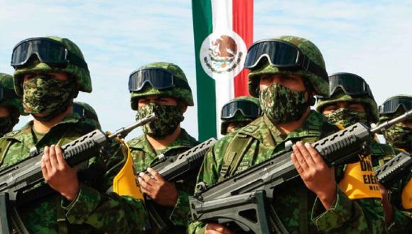 Elementos del Ejército Mexicano durante su 109 Aniversario en Ramos Arizpe, Coahuila. (Foto de la Presidencia de México / Cuartoscuro)