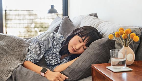 Tu posición ciertamente puede afectar la facilidad con la que tus vías respiratorias permanecen libres de obstrucciones durante el sueño. (Foto: Difusión)