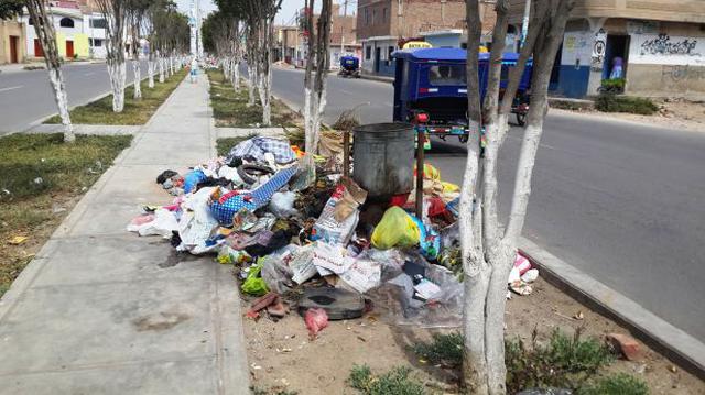 Burgomaestre de Chiclayo prometió erradicar la basura acumulada - 3