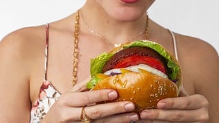 Cómo preparar mayonesa vegana para acompañar tus hamburguesas ‘plant based’