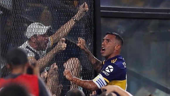 Carlos Tévez anotó el gol del triunfo y del título para Boca Juniors al vencer por 1-0 a Gimnasia La Plata. | Foto: EFE