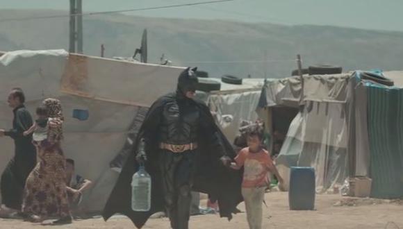 Batman y niño sirio retratan el drama de los refugiados