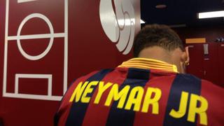 FOTOS: Neymar y su multitudinaria presentación en el Camp Nou con la camiseta del Barcelona