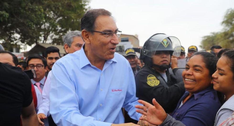 El presidente Martín Vizcarra participó en la entrega de obras en Piura con el director de la Reconstrucción con Cambios. (Foto: Difusión)