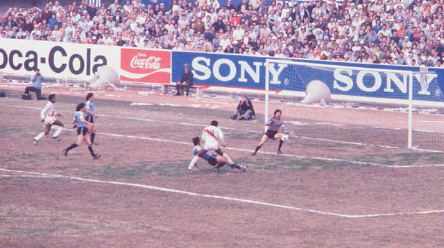 Perú vs Uruguay: la noche mágica de la bicolor en el Centenario - 2