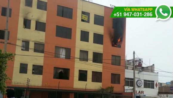WhatsApp: incendio consume departamento en San Miguel