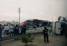 Lurín: Choque entre bus interprovincial y camión dejó 15 heridos
