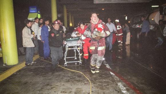 LIMA, 20 DE JULIO DEL 2002
INCENDIO EN UTOPIA. RECORRIDO POR LAS INSTALACIONES DE LA DISCOTECA UTOPIA, UBICADA EN EL JOCKEY PLAZA, QUE FUE DEVASTADA POR UN INCENDIO EL 20 DE JULIO DE ESTE A—O. 29 PERSONAS MURIERON.
FOTO: LUIS GARCIA PANTA / EL COMERCIO