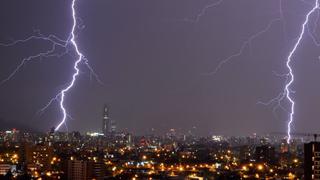 ¿Qué regiones de Chile se verían afectadas por posibles tormentas eléctricas?