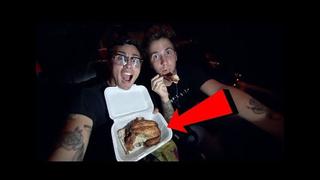 YouTube: ¿Qué sucede si ingresas al cine con tu propia comida? [VIDEO]