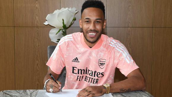 Pierre-Emerick Aubameyang  renovó contrato con Arsenal. (Foto: @Arsenal)