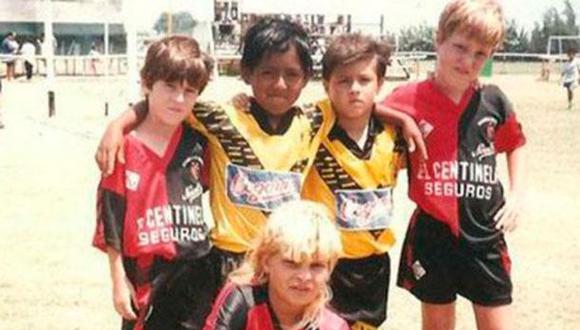 Lionel Messi posa antes de jugar la final ante Cantolao en la Copa de la Amistad. (Foto: Jorge Arriola).