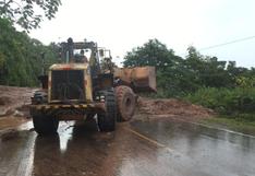 Derrumbes y huaicos mantienen bloqueadas 8 carreteras del país | FOTOS