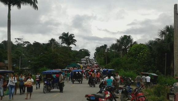 Bloquean carretera Fernando Belaúnde Terry para exigir obras