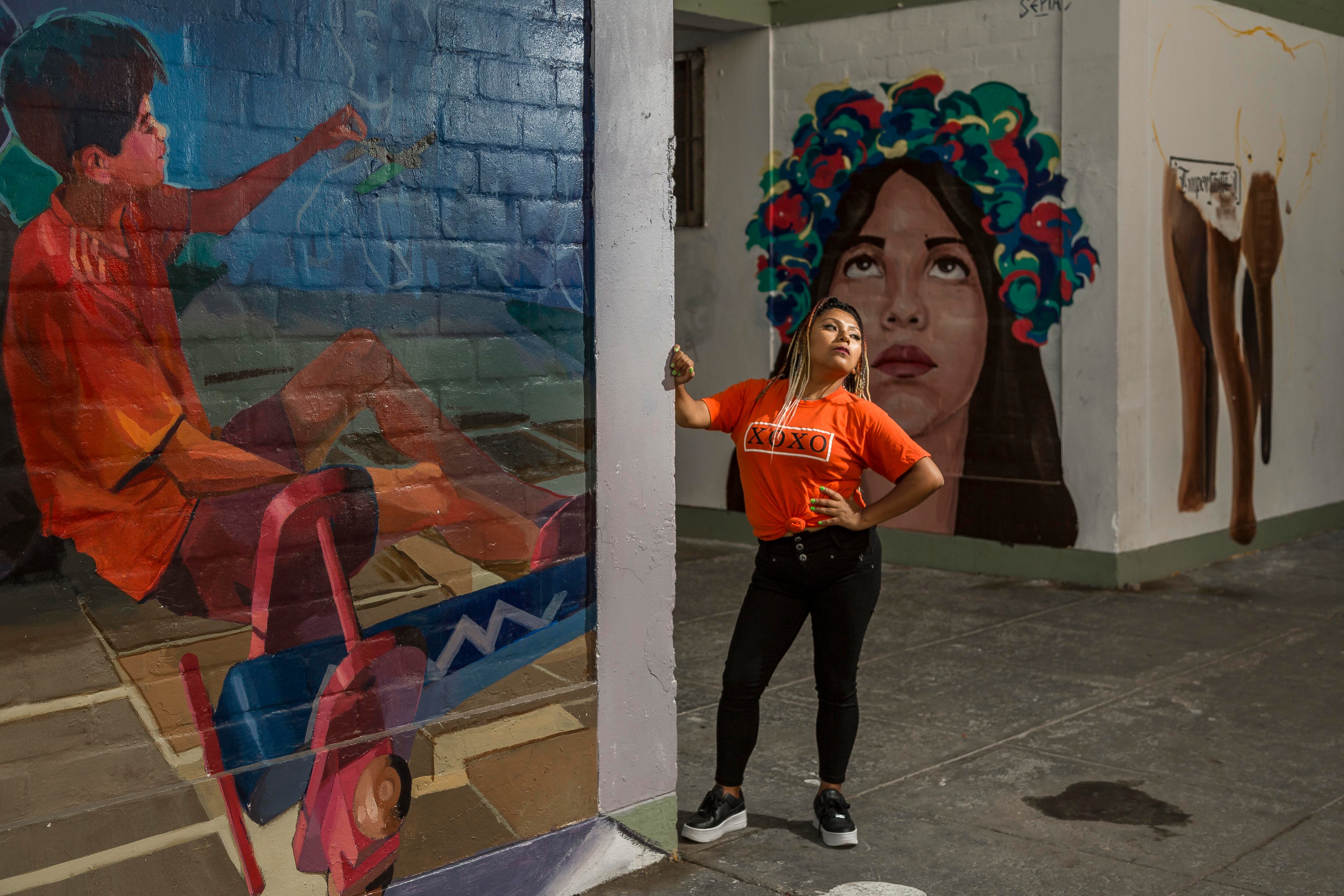 Con 1.45 metros, Anaís 'La Torita' Quispe pudo imponerse en el escenario profundamente machista del hip hop. Foto: Fidel Carrillo