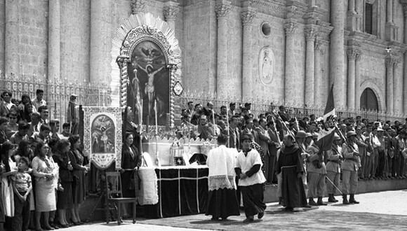 El Señor de Los Milagros llegó a la ciudad de Arequipa el 15 de enero de 1960 tras un devastador terremoto. (Foto: El Comercio)