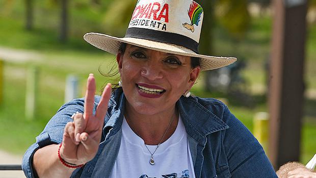 Xiomara Castro, from the Partido Libertad y Refundación (Libre), aspires to be the first Honduran president.  (GETTY IMAGES).
