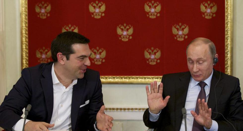 Alexis Tsipras y Vladimir Putin conversan en Moscú. (Foto: EFE)