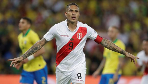El capitán de la selección peruana se recupera de un desgarro muscular que lo tendrá dos semanas fuera de los terrenos de juego.