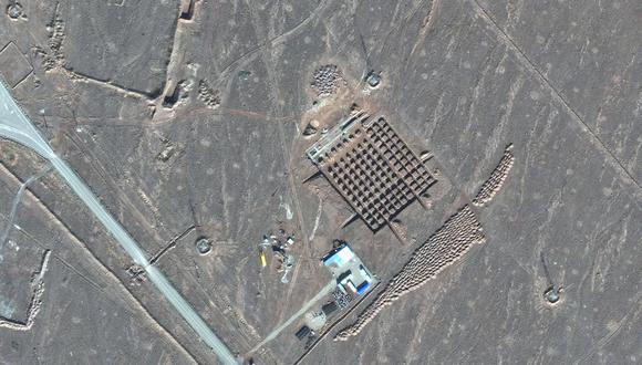 Imagen satelital de la planta nuclear de Fordo, en Irán (Maxar Technologies via AP).