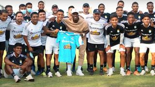 Luis Advíncula visitó el entrenamiento de Sporting Cristal tras el Perú vs. Paraguay