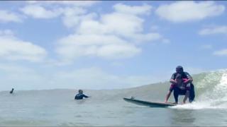 Surf: campeón descalificado por cumplir sueño de discapacitado