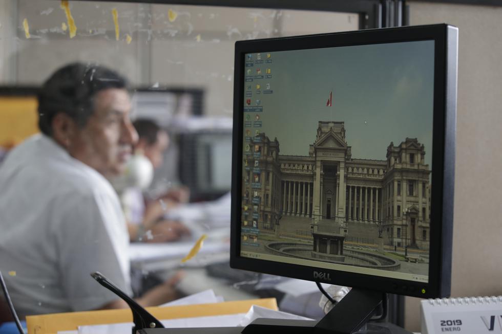 VISITA A LOS ALMACENES DE LA CORTE DE LIMA DONDE GUARDAN LOS EXPEDIENTES DE LOS JUCIOS CORRESPONDIENTES DE LIMA