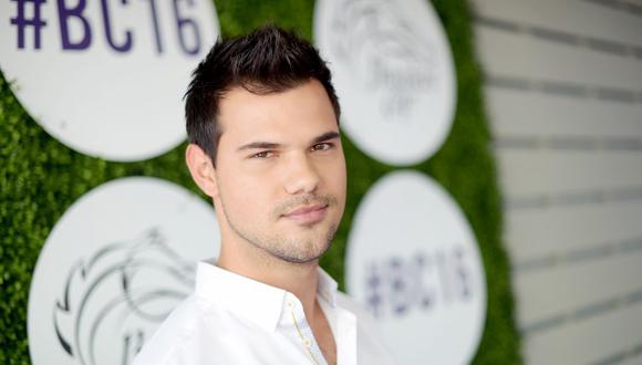Instagram: Taylor Lautner oficializa su relación con dulce fotografía. (Foto: AFP)