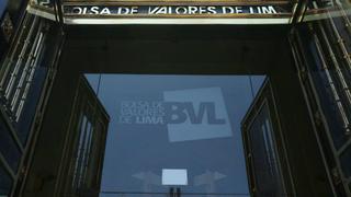 BVL cierra a la baja arrastrada por retroceso de acciones de sectores financiero y minería