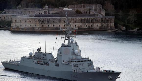 La fragata Blas de Lezo zarpa del Arsenal Militar de Ferrol para dirigirse al mar Negro ante la escalada de tensión entre Rusia y Ucrania. (EFE/ Kiko Delgado).