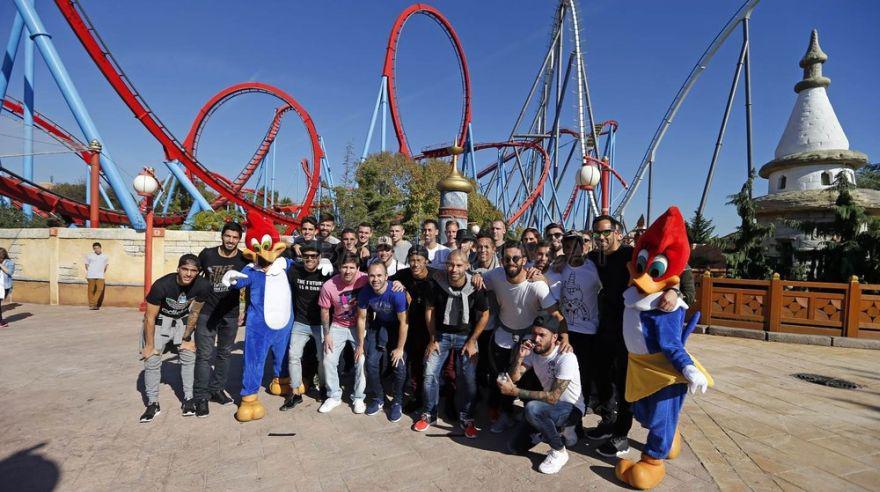 Barcelona y Lionel Messi disfrutaron en parque de diversiones - 6