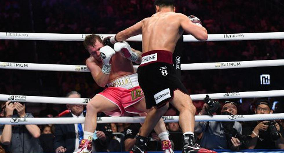 ‘Canelo’ Álvarez activará la cláusula de revancha para una segunda pelea con Dmitry Bivol. Foto: AFP