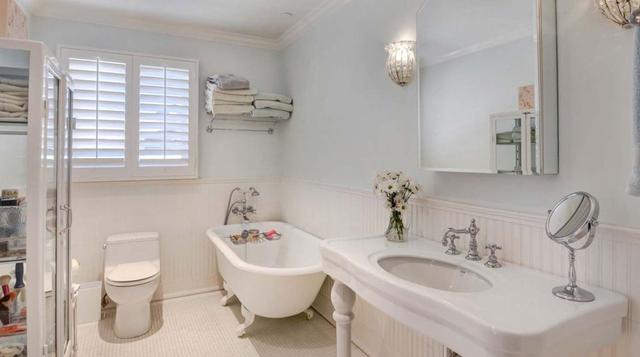 Conoce la casa donde creció Dakota Fanning que está a la venta - 7