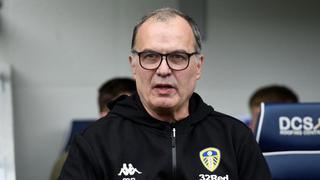 Bielsa envió exigente plan de trabajo a los jugadores del Leeds durante el aislamiento en Inglaterra