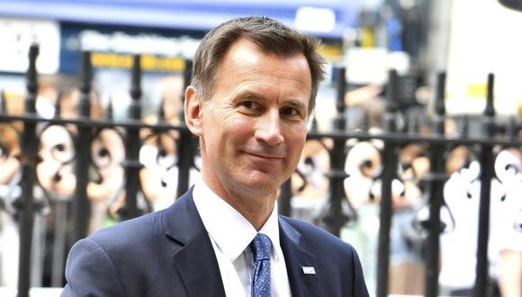 Theresa May nombró ministro de Exteriores de Reino Unido a Jeremy Hunt, hasta ahora en Sanidad. (Foto: AP/John Stillwell)