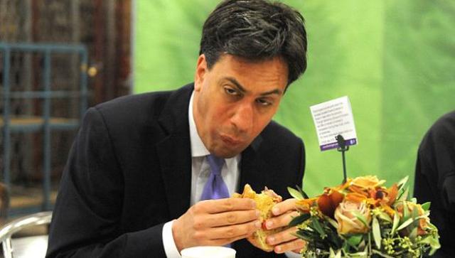 Cameron es objeto de burlas por comer sandwich con cubiertos - 2