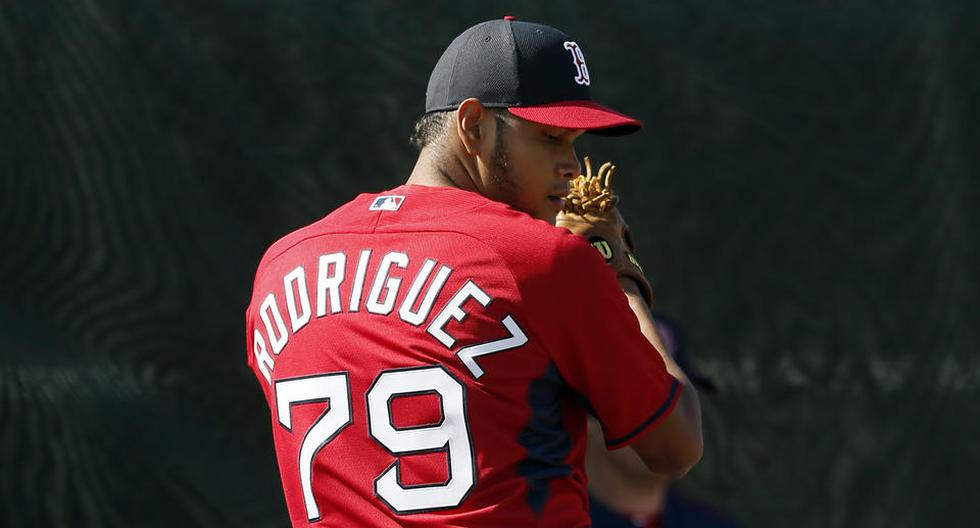 El zurdo de 22 años, Eduardo Rodríguez, debutó en los Boston Red Sox. (Foto: MLB)