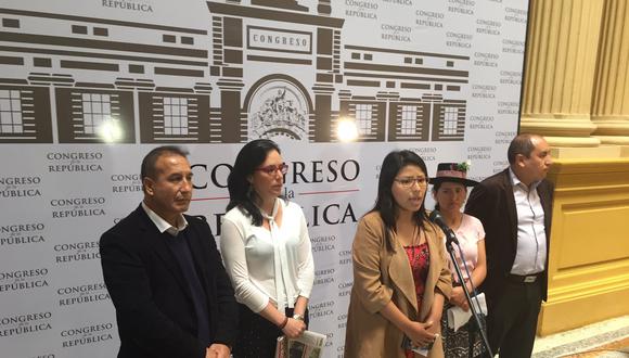 La Comisión de Ética aprobó este lunes una indagación preliminar contra Huilca y Glave por fomentar la frase “Perú país de violadores” a través de las redes sociales. (Foto: Movimiento Nuevo Perú)