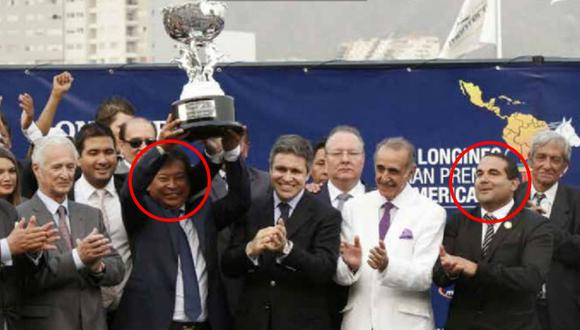 Entrega del Gran Premio Latinoamericano al dueño del stud Doña Licha, Óscar Peña, en el 2014. En la  imagen también aparece su amigo, el empresario Samir Abudayeh.