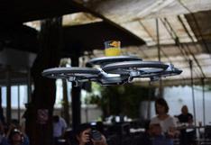 Singapur reemplaza a los camareros de restaurantes por los drones