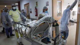 Brasil registra su tercer récord seguido de casos de coronavirus 