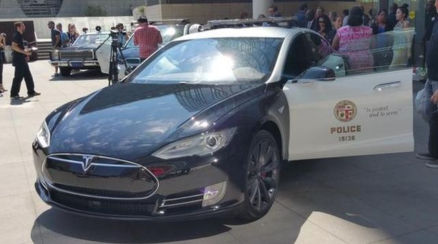 Policía de L.A. utilizará Tesla y BMW como patrullas eléctricas - 4