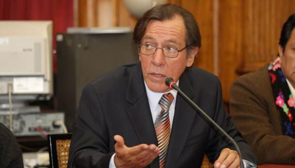 Hoy rematan casa de ex ministro fujimorista Federico Salas