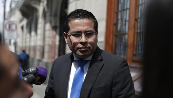 Benji Espinoza, abogado del presidente Pedro Castillo, considera que la acusación por traición a la patria contra su defendido es un "mamarracho jurídico" | Foto: El Comercio / Archivo