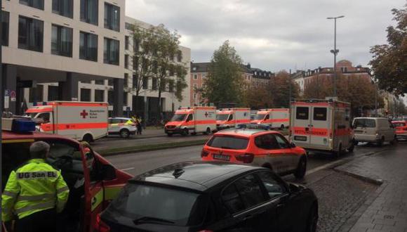 Múnich: En total ocho personas resultaron "levemente" heridas a cuchilladas: un niño de 12 años, seis hombres y una mujer. (Foto: Twitter)