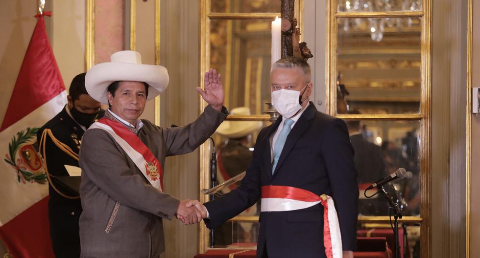 Oscar Graham Yamahuchi juró el martes como nuevo ministro de Economía y Finanzas en el Salón Dorado de Palacio de Gobierno. (Foto: Anthony Niño de Guzmán)