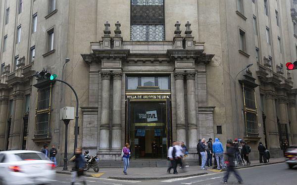 La BVL cae a su menor nivel desde julio del 2010