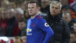 Rooney respalda a Mourinho y presiona a sus ex compañeros del Manchester United