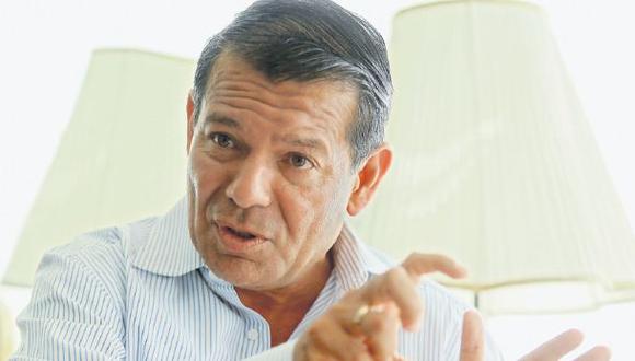 "Yo presenté a Ollanta Humala con Óscar López Meneses"