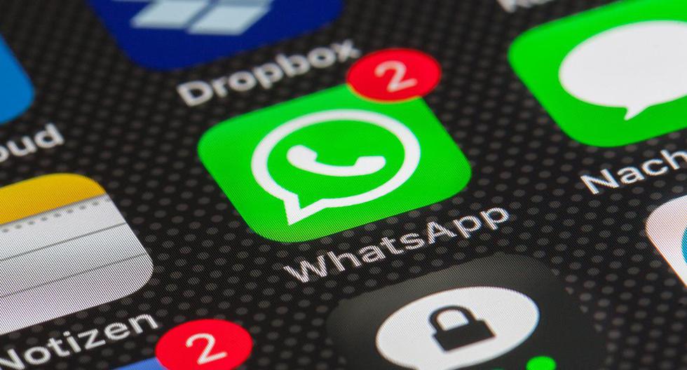 WhatsApp redesigns its iPhone interface: blue icons switch to green